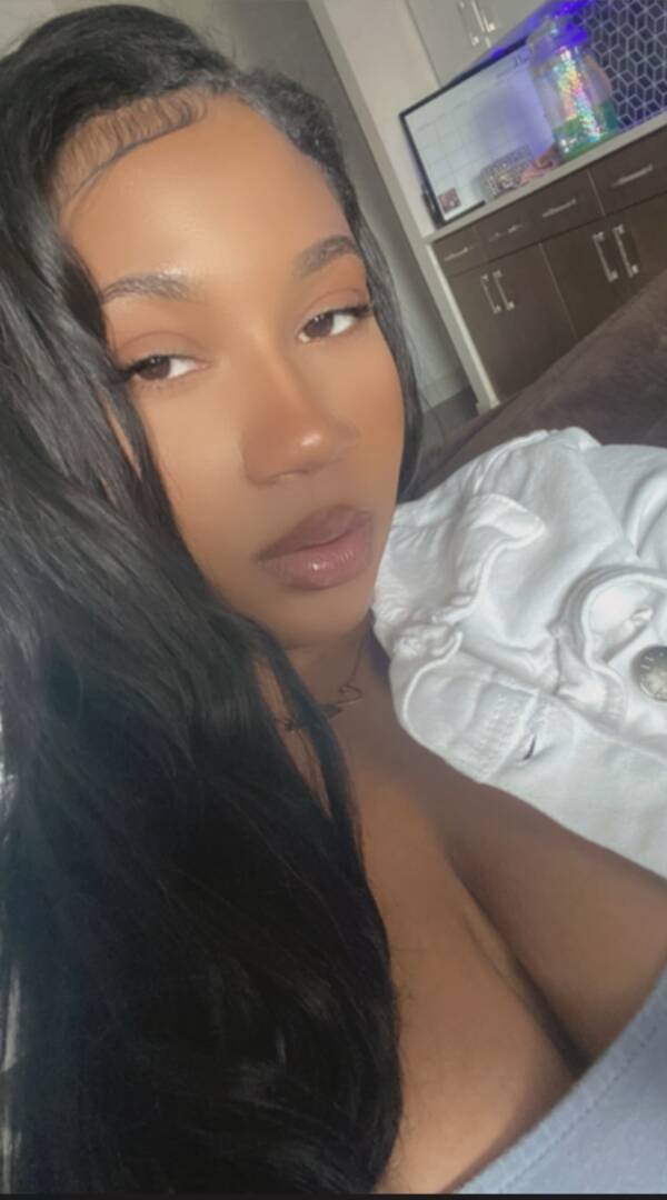 Sia - Independent Female Portland Escort