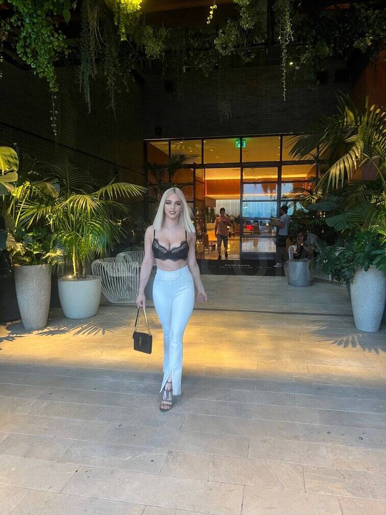 Pepper Cambridge - Independent Female Los Angeles Escort