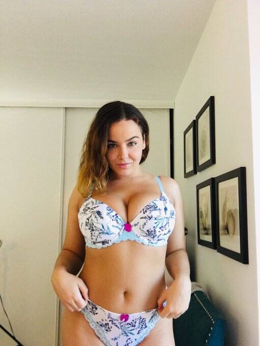 Abbigail - Independent Female Los Angeles Escort