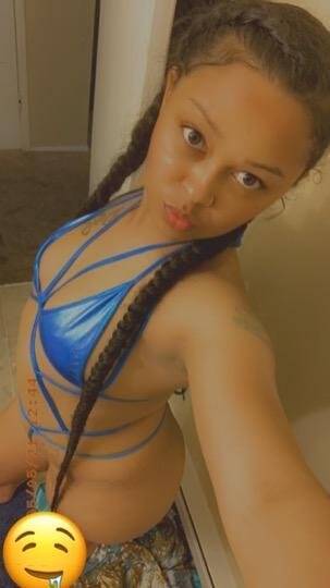 Kayla788 - Independent Female Naples Escort