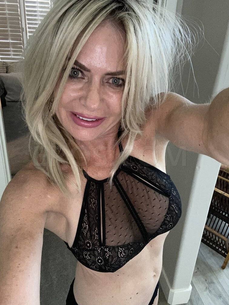 Hillary Jones - Independent Female Mohave County Escort