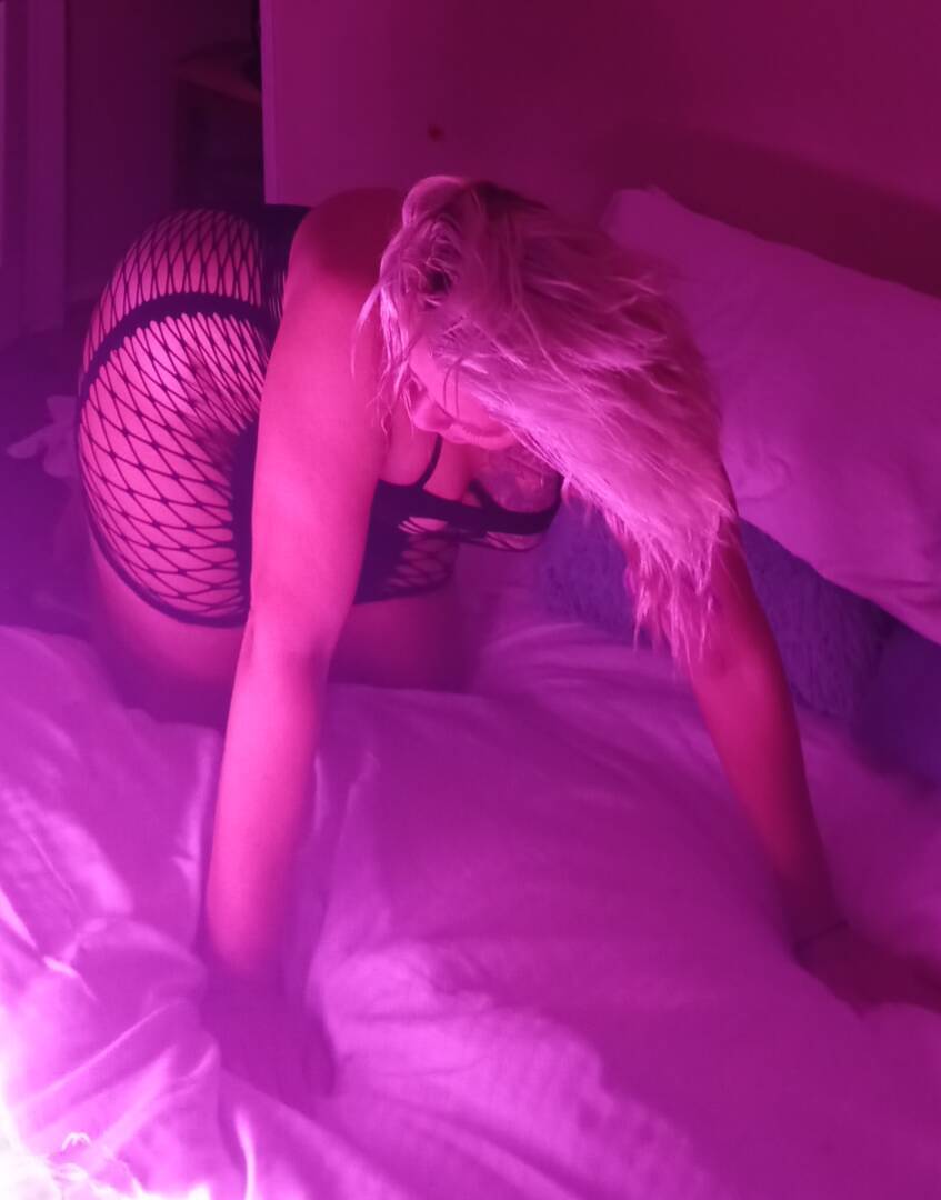 Skye - Independent Female Scottsdale Escort