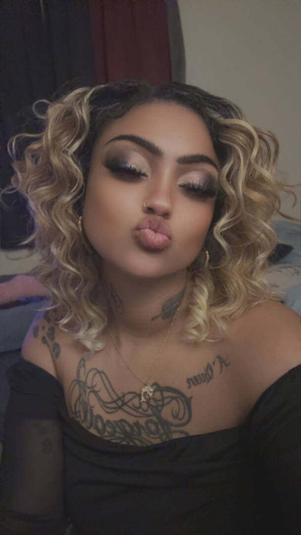 Budahbay - Independent Female Phoenix Escort