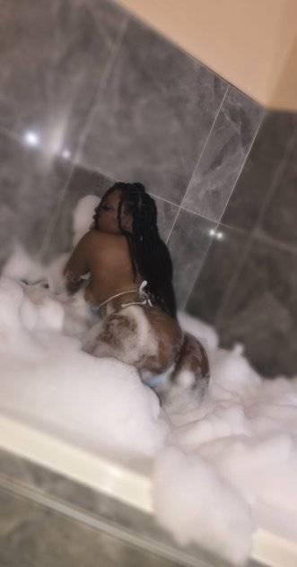 Melody - Independent Female Los Angeles Escort