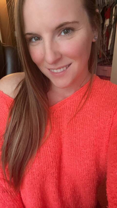 Escorts Innocent_Olivia