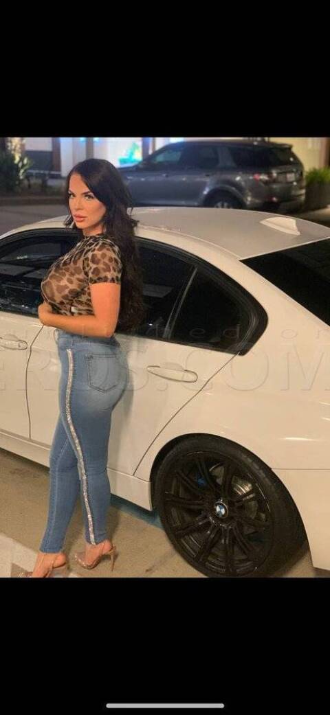 Escorts Kelly Kavalli