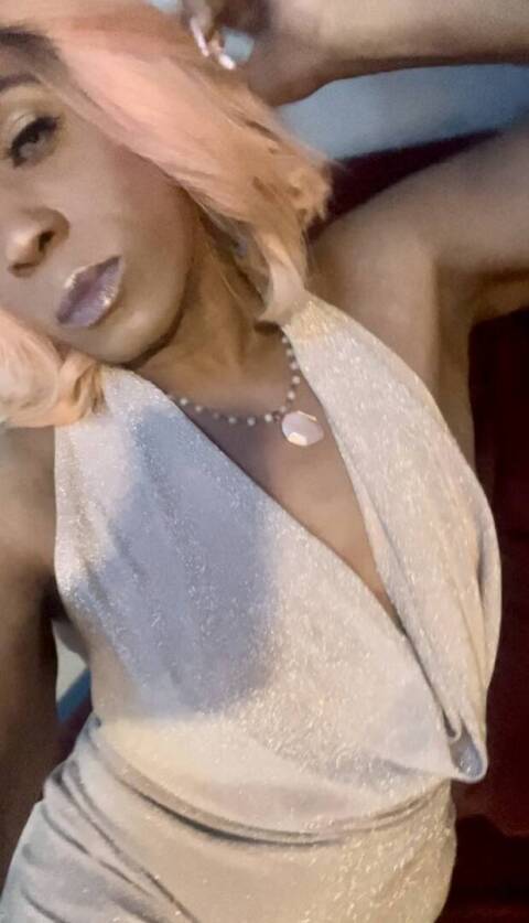 Escorts TS-DominiqueZhee