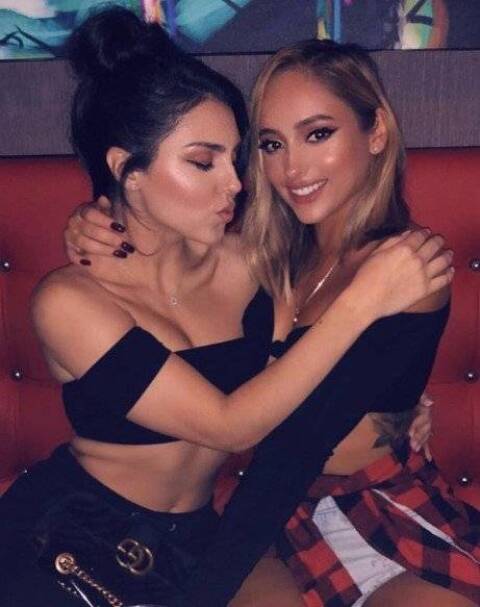 Escorts 2 PEAS IN A POD