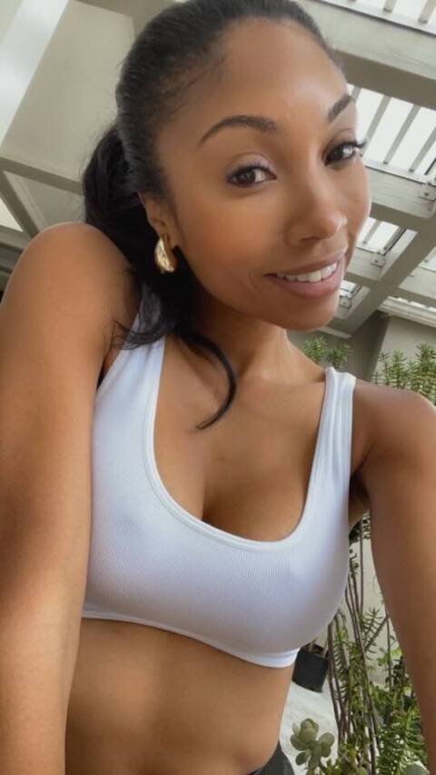 Escorts CrystalB