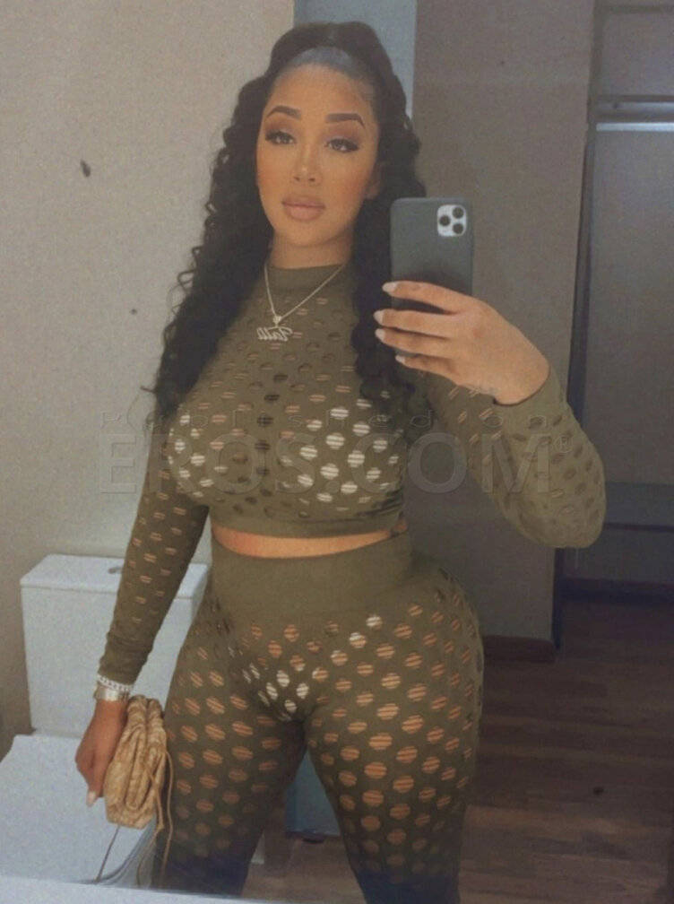 Ava Marks - Independent Female Miami Escort