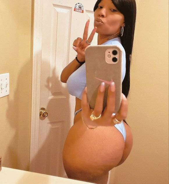 VanessaMilly** - Independent Female Nashville Escort