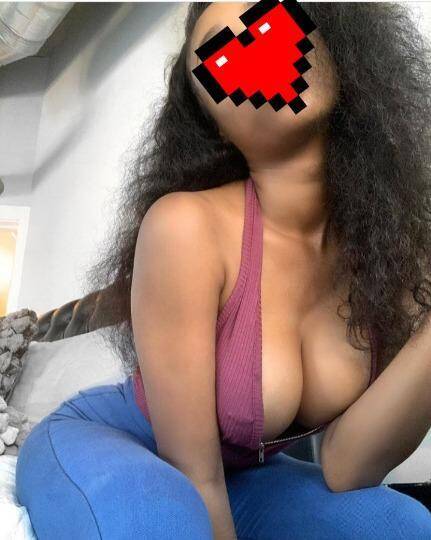 Yina - Independent Female Miami Escort