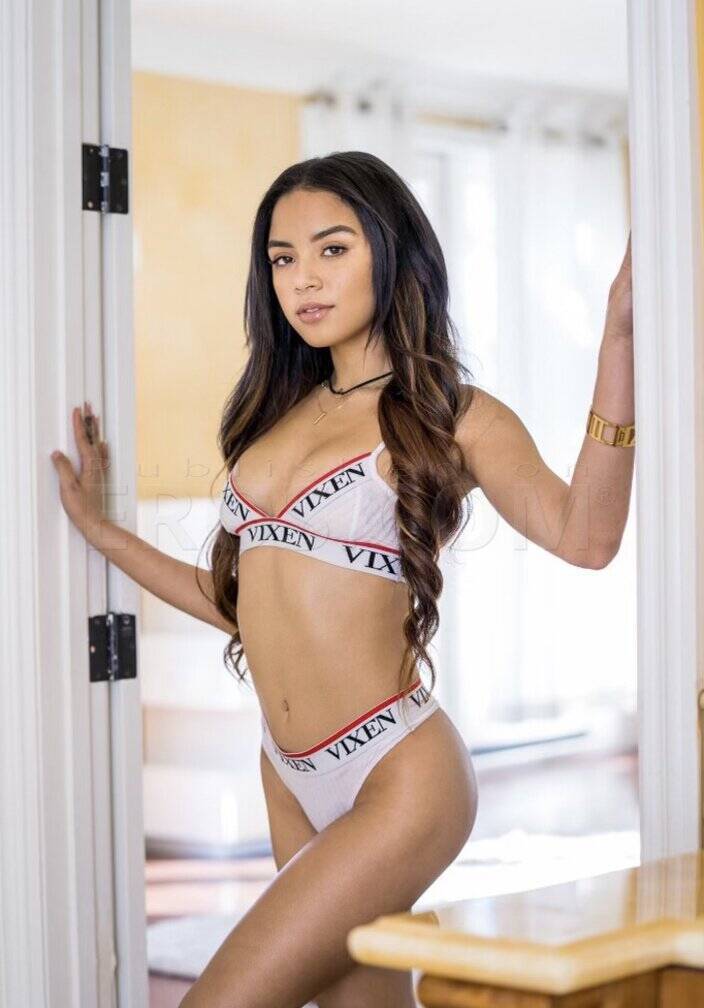 catalina Ossa - Independent Female Los Angeles Escort