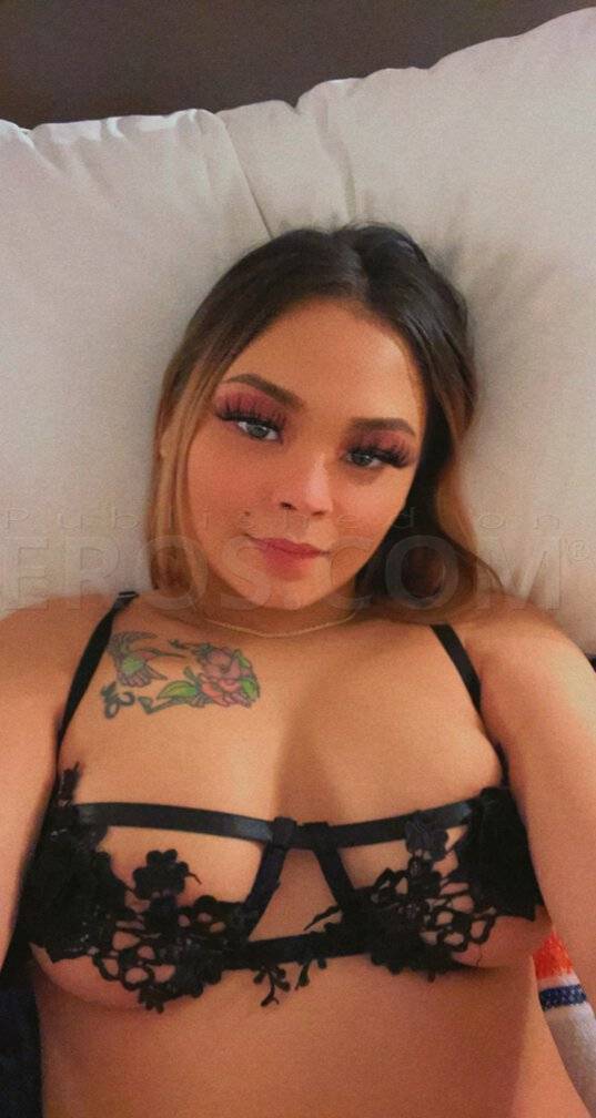 Amelia - Independent Female Seattle Escort