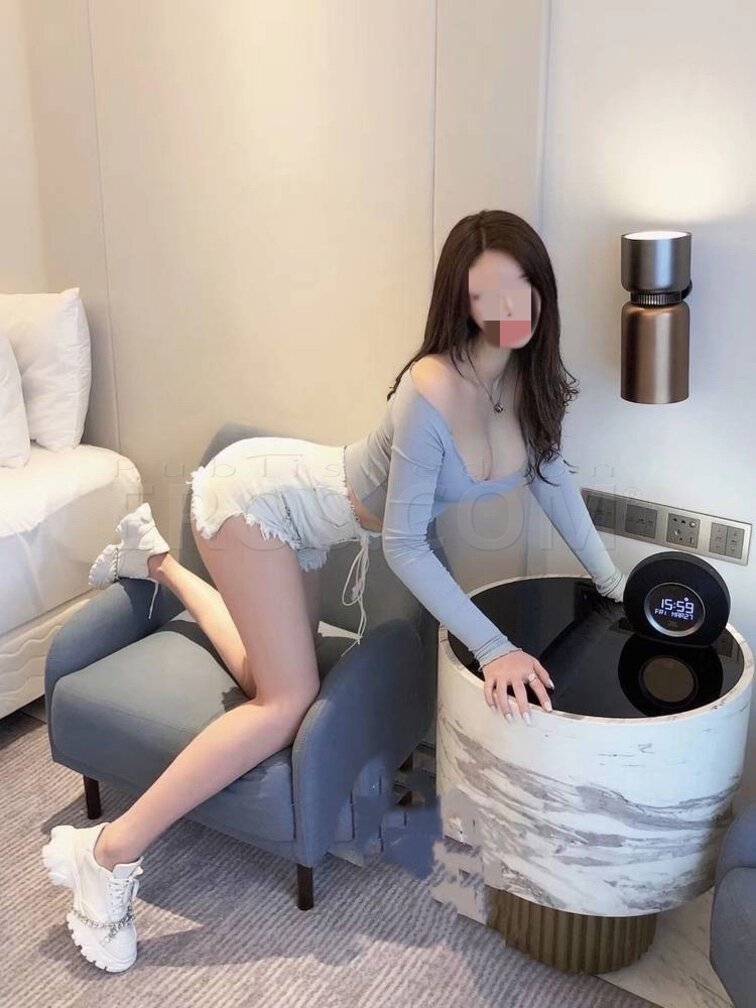 Lucky yo - Independent Female Los Angeles Escort