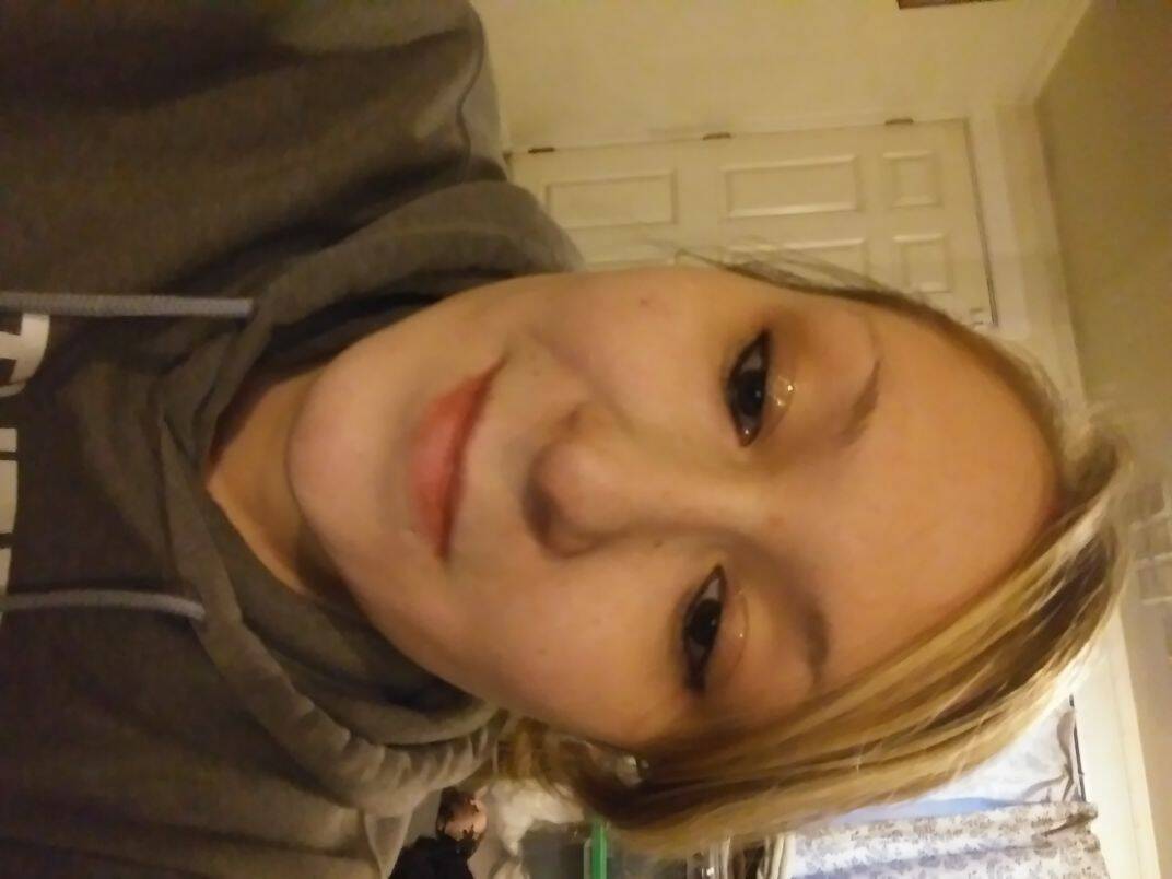 Emma - Independent Female Anchorage Escort