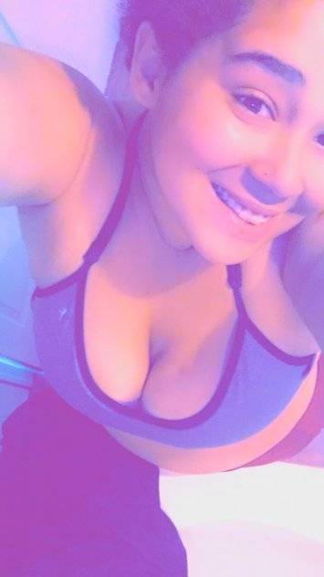 Angie - Independent Female Los Angeles Escort