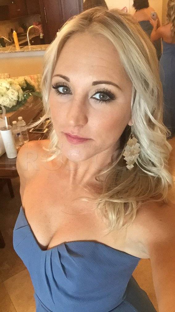 Kelly Dylan - Independent Female Miami Escort