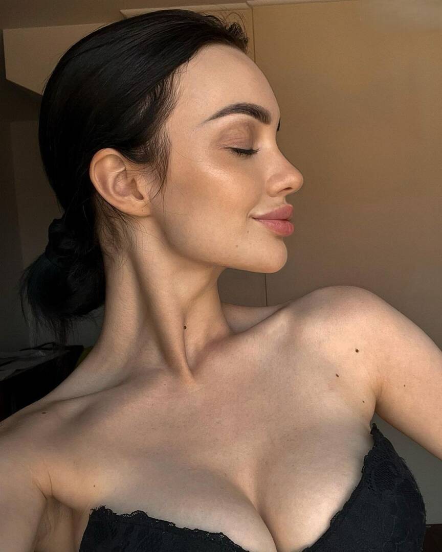 Emma - Independent Female Tacoma Escort