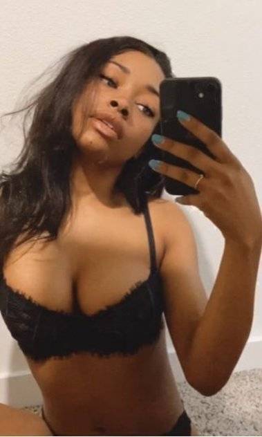 Lacy L - Independent Female Portland Escort