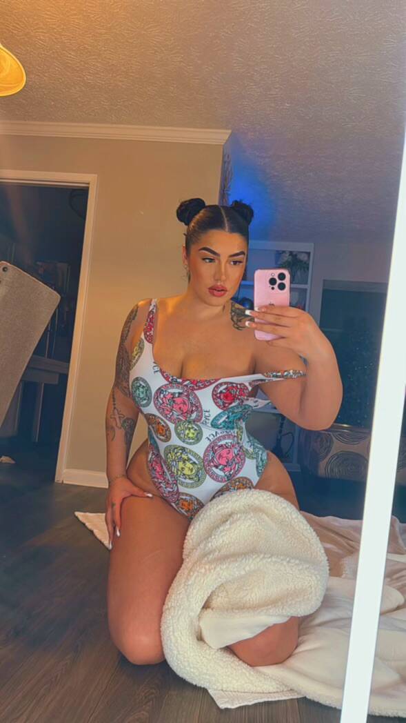 Bella - Independent Female Birmingham Escort