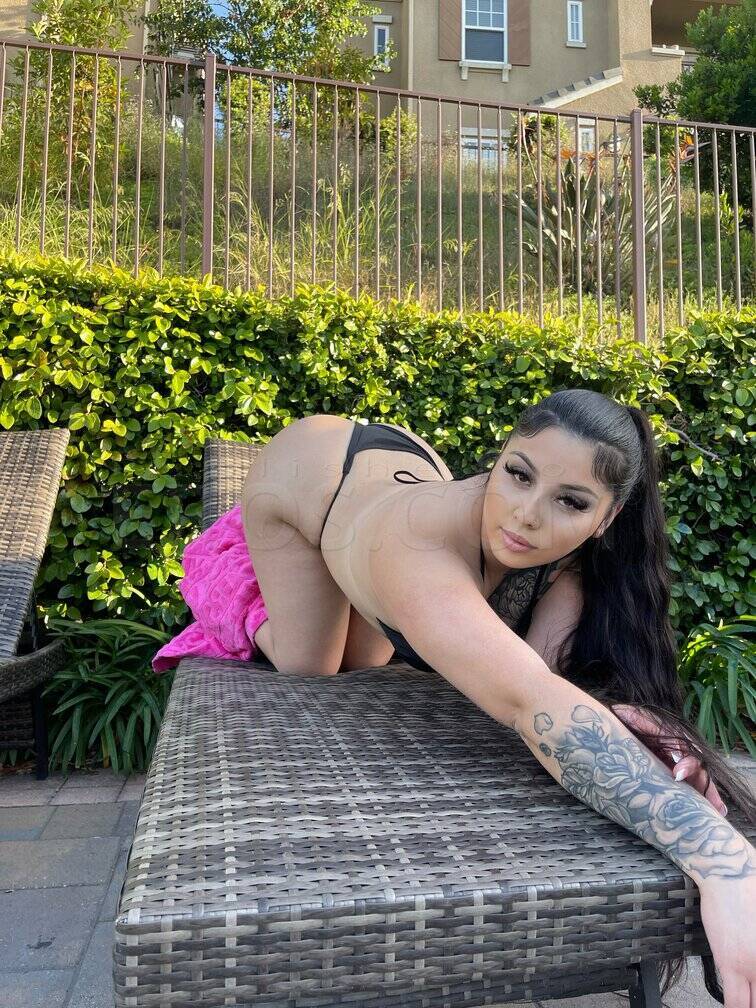 FROM COLOMBIA - Independent Female Los Angeles Escort