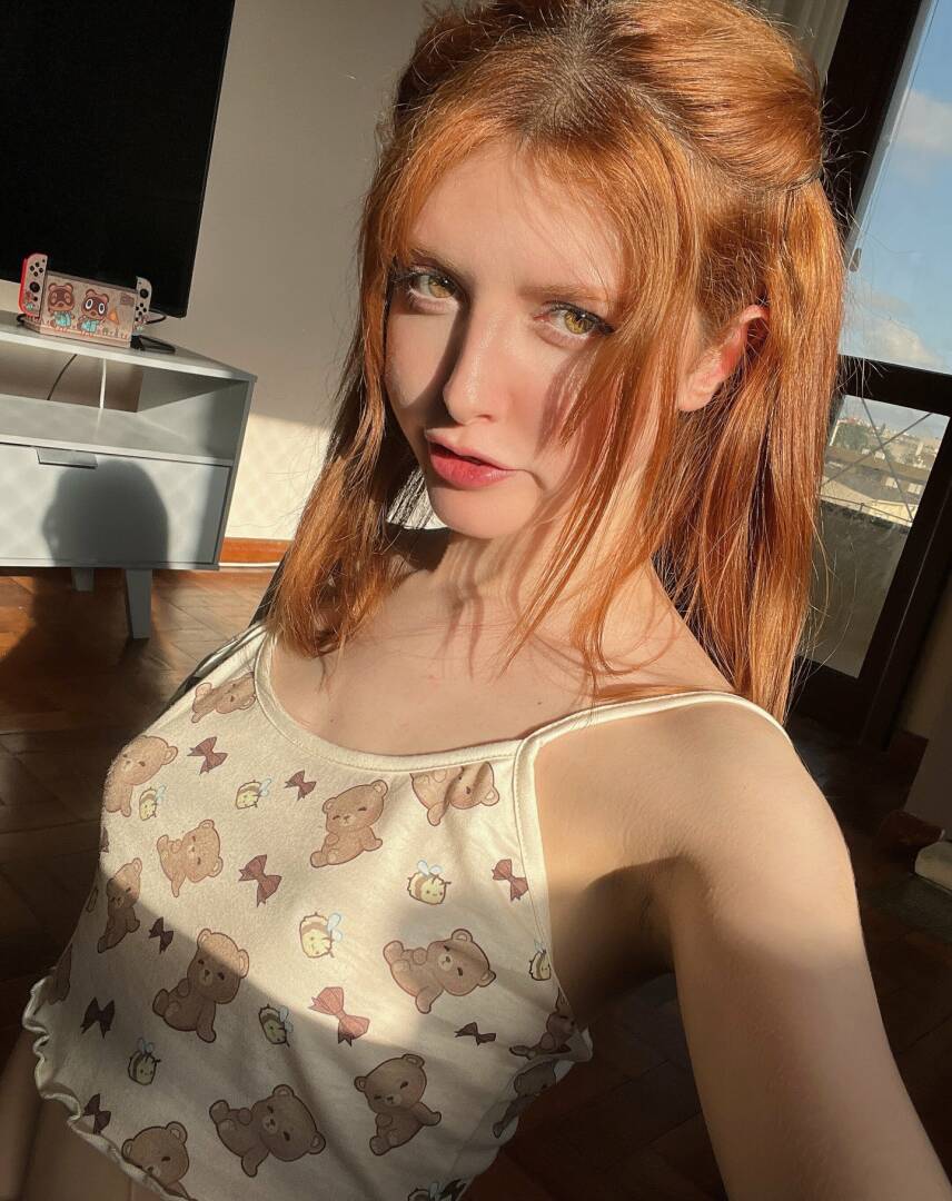 Cristina - Independent Female Miami Escort