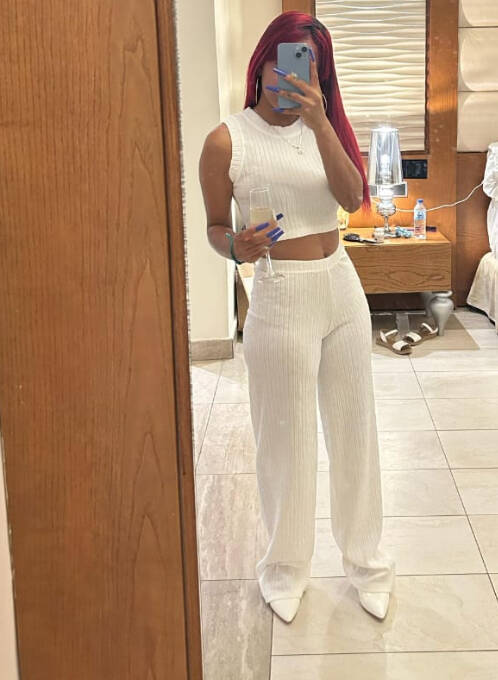 Carla - Independent Female Miami Escort