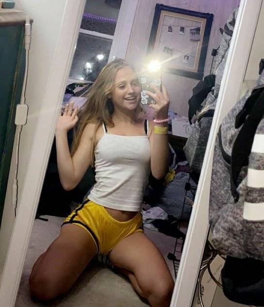 Brook here!!!!! - Independent Female Chicago Escort