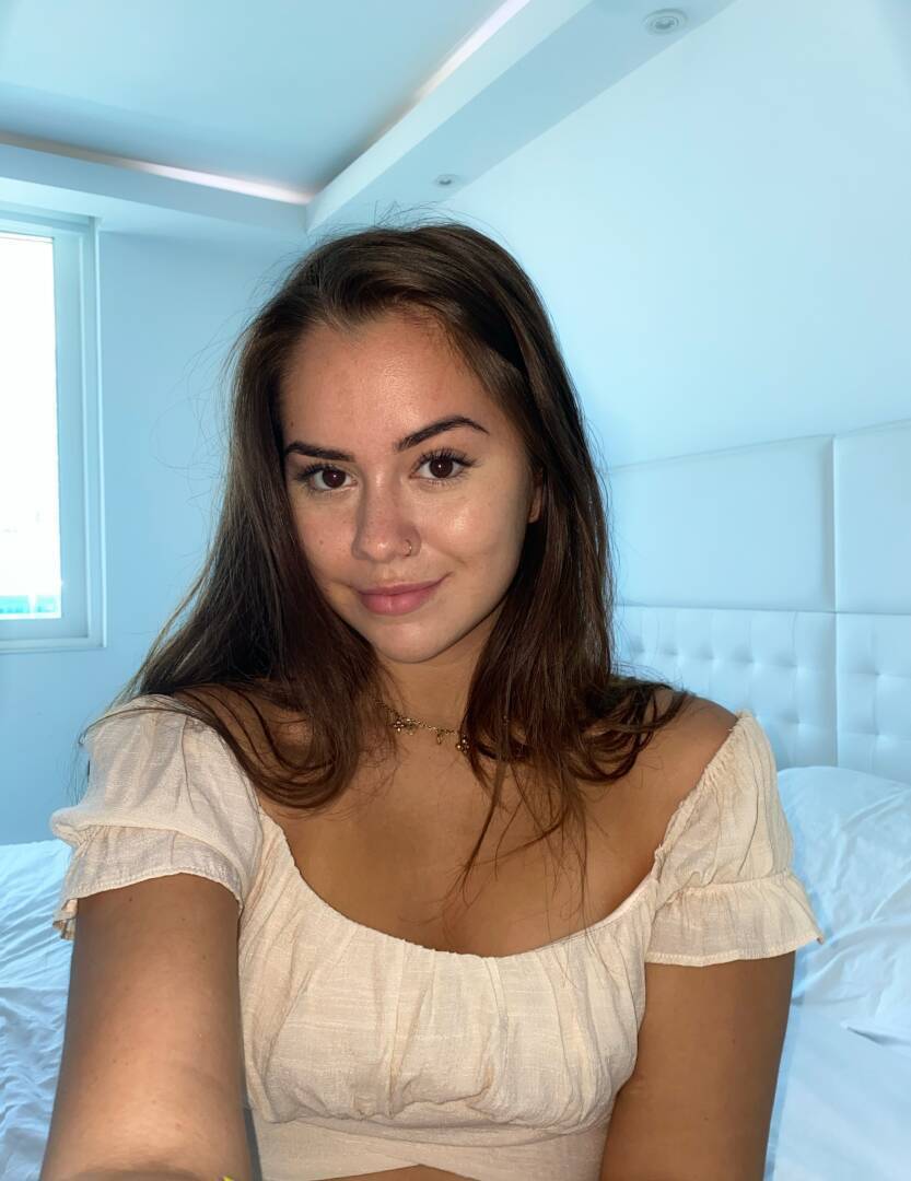 Deana - Independent Female Chicago Escort