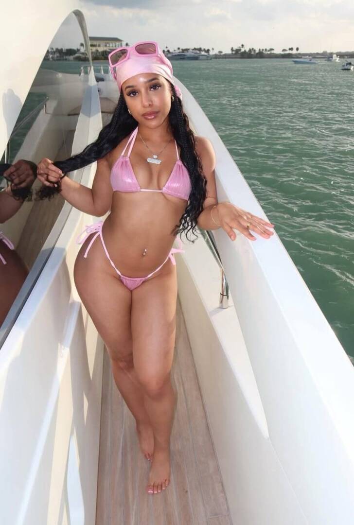 Mery - Independent Female Miami Escort