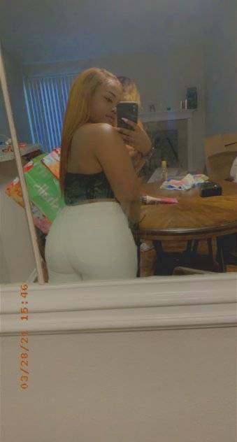 Sylynn - Independent Female Knoxville Escort