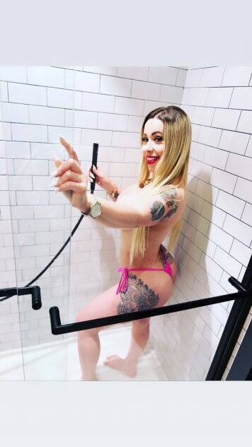 Karol - Independent Female Naples Escort