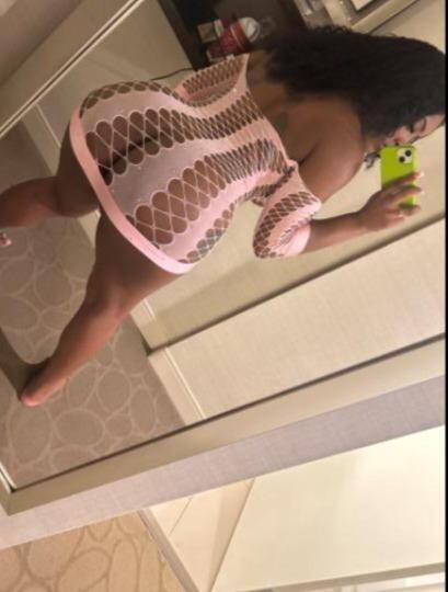 Candy - Independent Female Chicago Escort