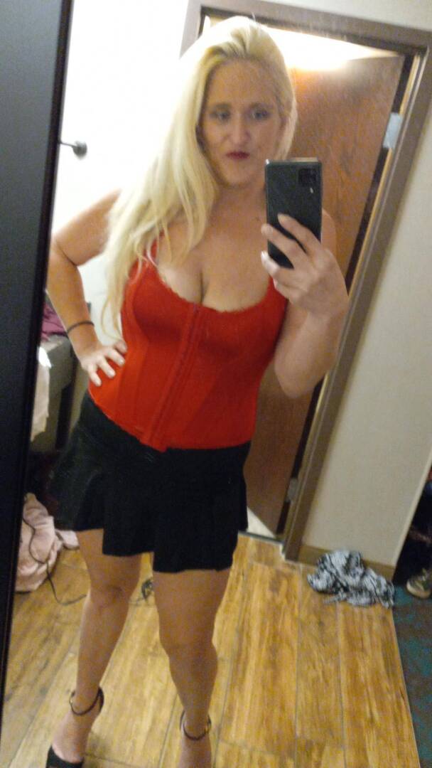 Elizabeth - Independent Female San Antonio Escort