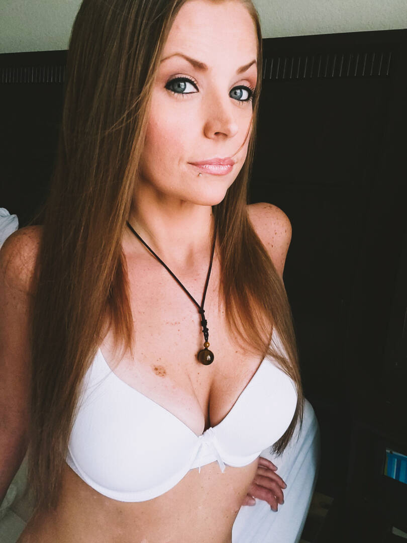 Brittny - Independent Female Albuquerque Escort