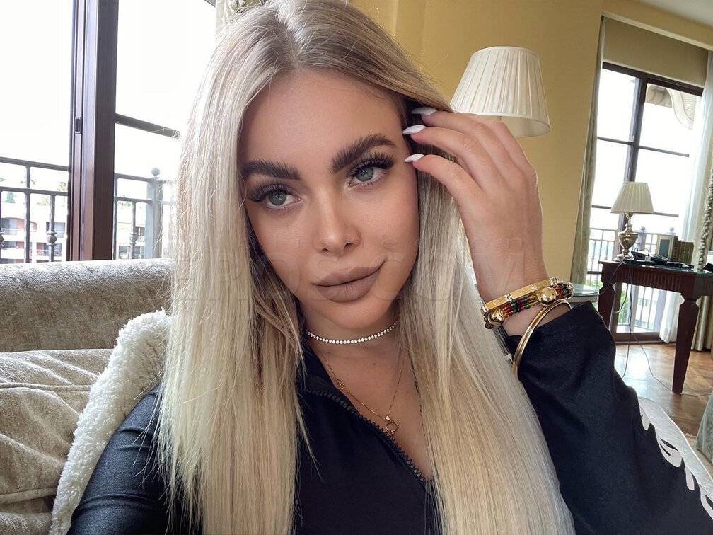 Isabella - Independent Female Los Angeles Escort