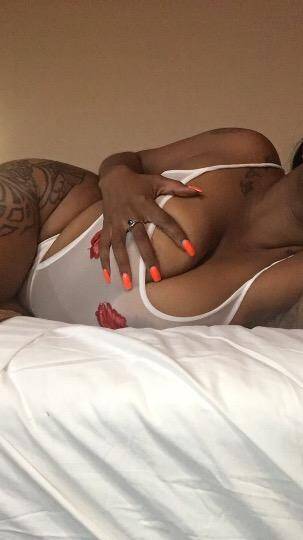 Shannon - Independent Female Houston Escort