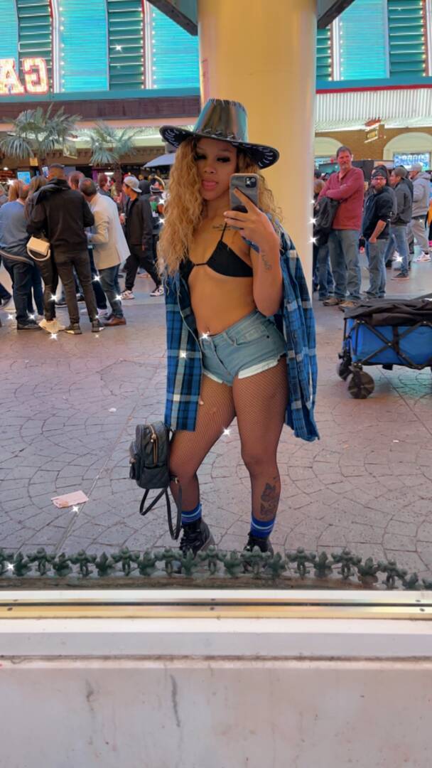 Amber - Independent Female Las Vegas Escort