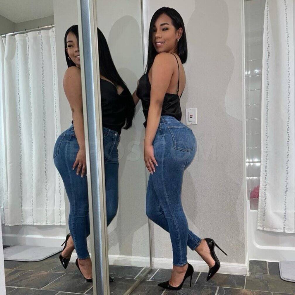 Melissa Prada - Independent Female Houston Escort