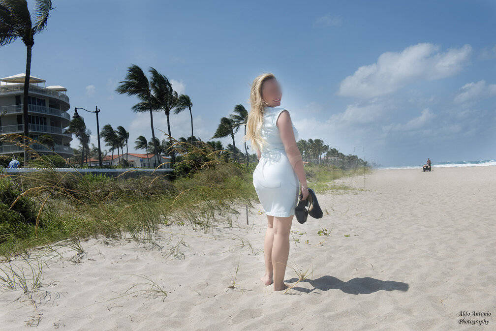 Alice Banks - Independent Female Miami Escort