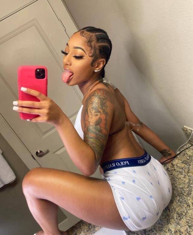 Carla - Independent Female Roswell / Carlsbad Escort