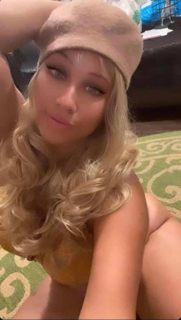 Bonnie Bands - Independent Female Los Angeles Escort