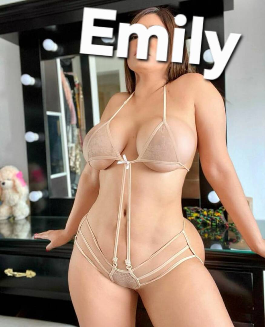 Emily - Independent Female Houston Escort