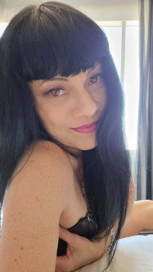 Raven - Independent Female Las Vegas Escort