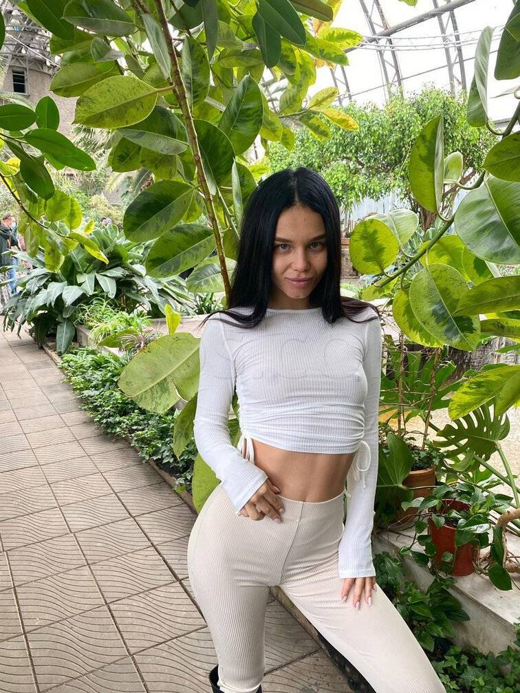 Vikki - Independent Female Los Angeles Escort