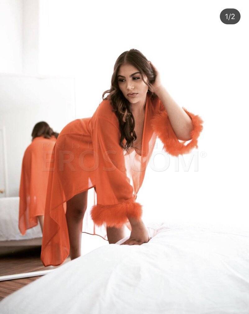 Melanie - Independent Female Scottsdale Escort