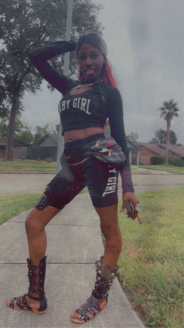 Stevie - Independent Female Houston Escort