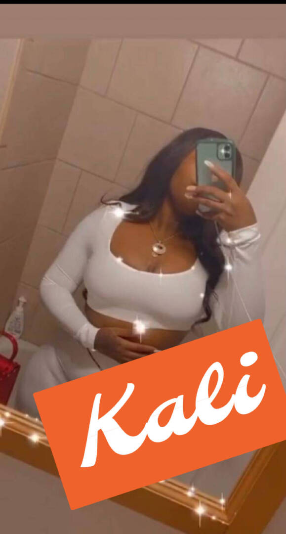 Kali - Independent Female Chicago Escort