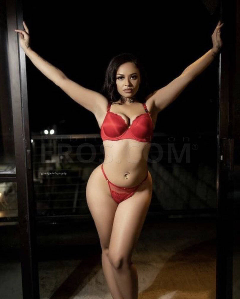 ZaZa - Independent Female Seattle Escort